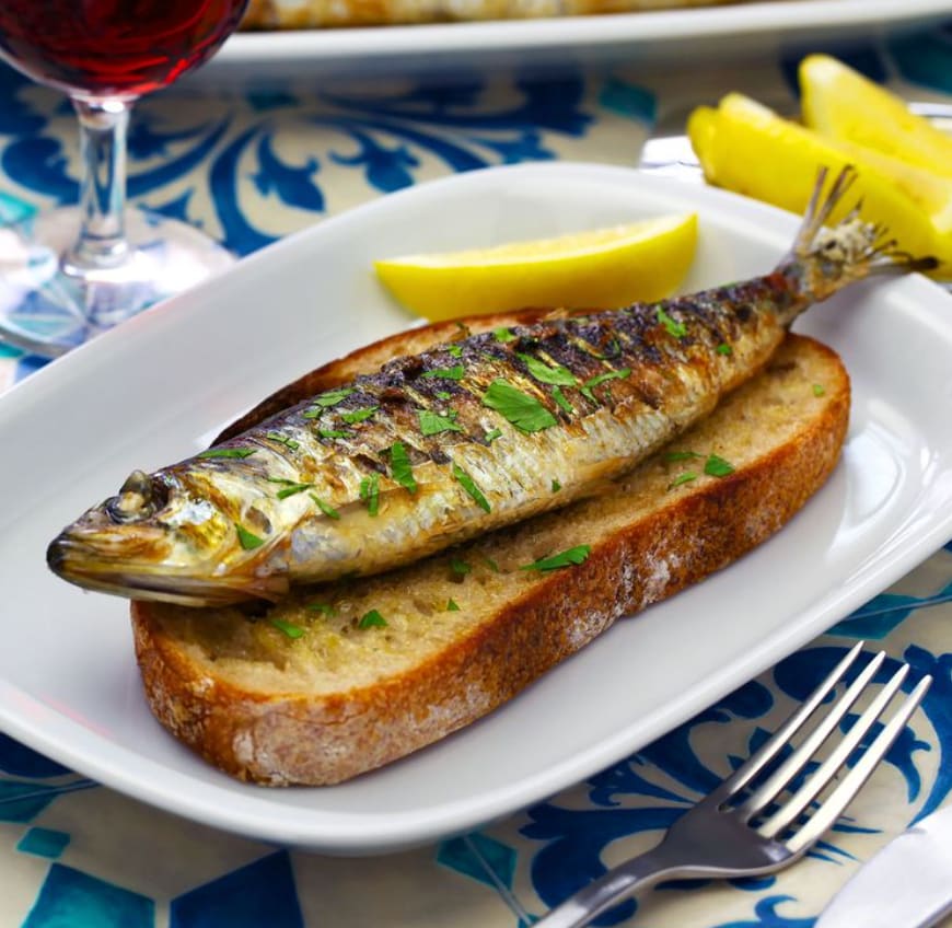 Lisbon grilled sardines served on bread